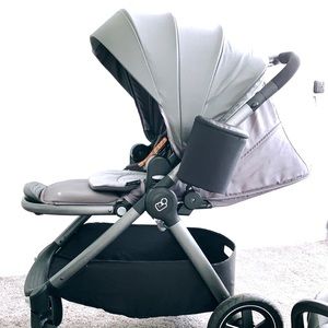 SOLD! Maxi-Cosi Adorra w/ extra 2 wheels just stroller